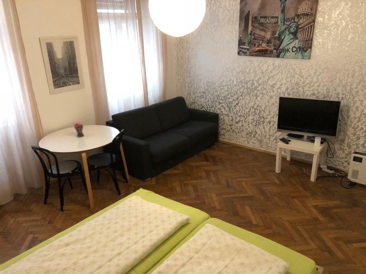 My Apartment Грац Экстерьер фото