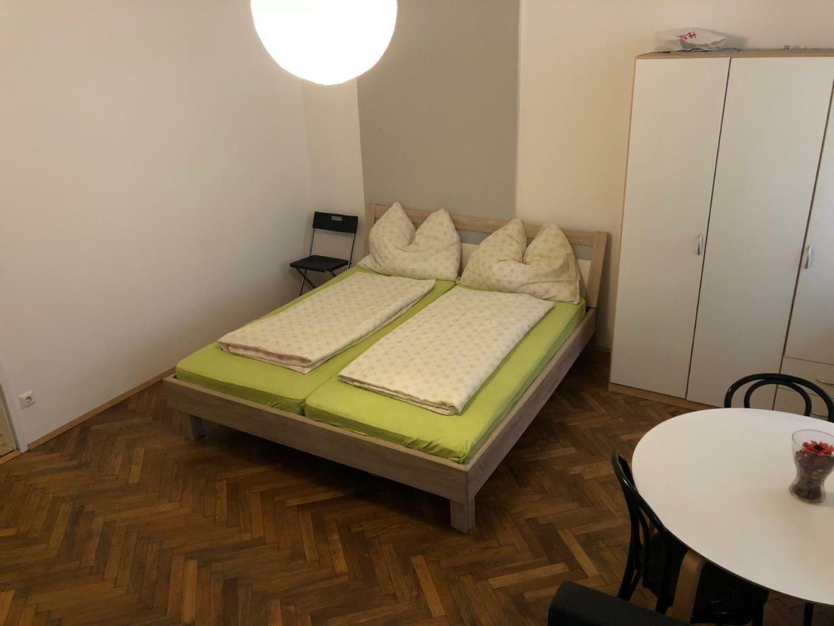 My Apartment Грац Экстерьер фото